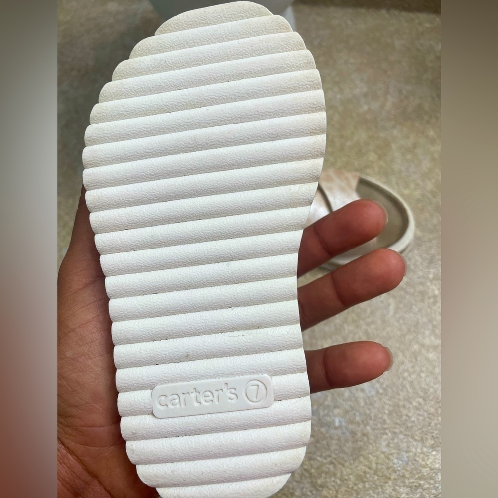 Beautiful sandals for girl size 7 (baby) - Picture 4 of 5